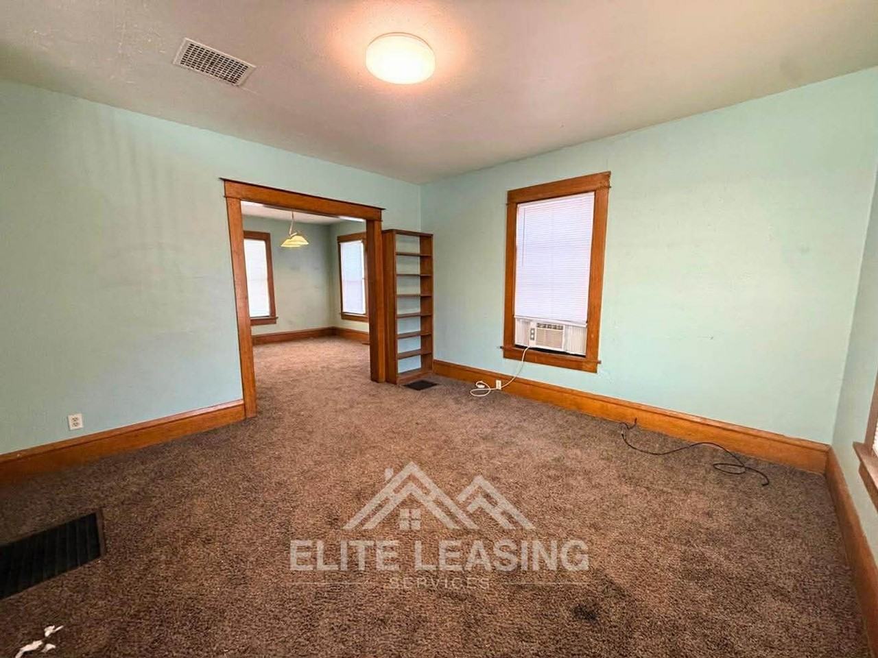 1134 Sw Garfield Ave - Photo 7 of 8