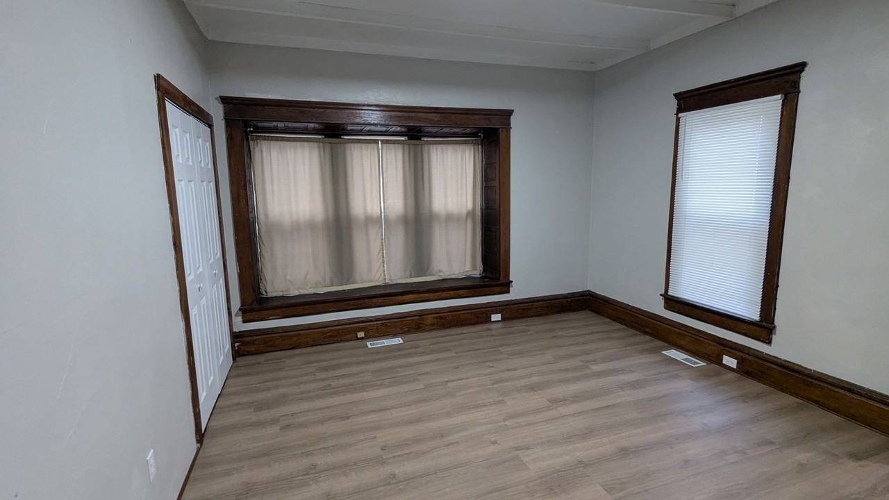 793 Boulevard St - Duplex - Photo 4 of 50