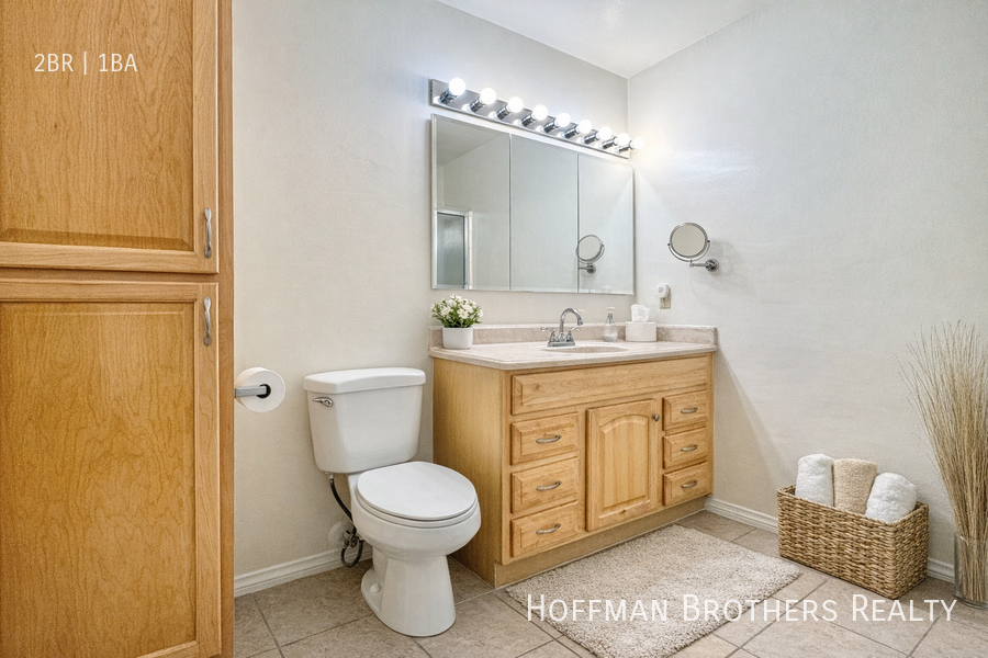 4840 Van Noord Ave #5 - Photo 4 of 9