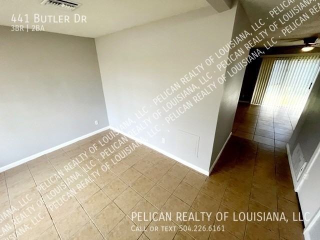 441 Butler Dr - Photo 3 of 10