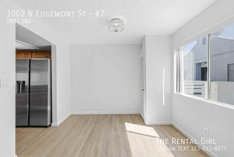 1002 N Edgemont St #7 - Photo 6 of 23
