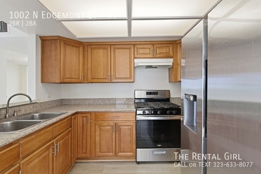 1002 N Edgemont St #7 - Photo 7 of 23