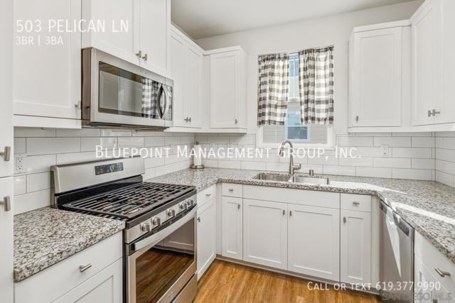 503 Pelican Ln - Photo 4 of 15