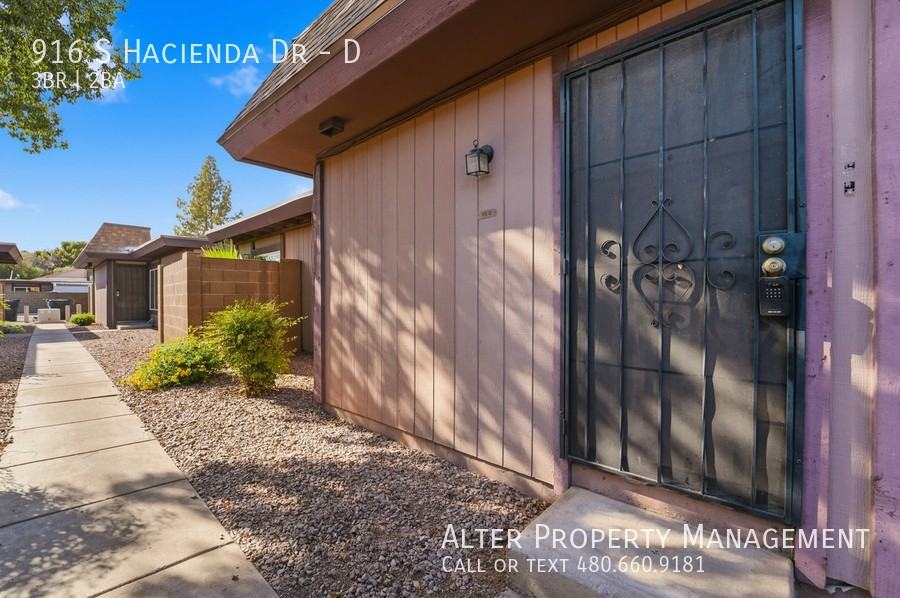 916 S Hacienda Dr #D - Photo 4 of 22