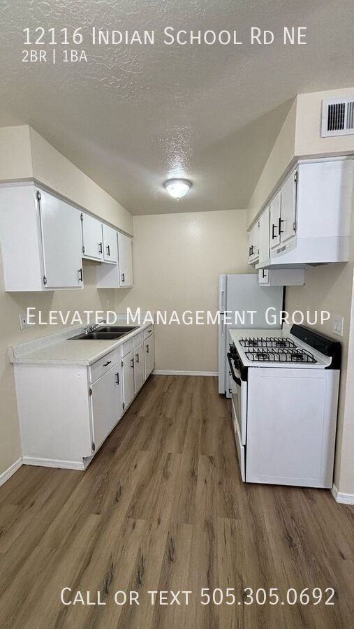 12116 Indian School Rd Ne - Photo 6 of 16