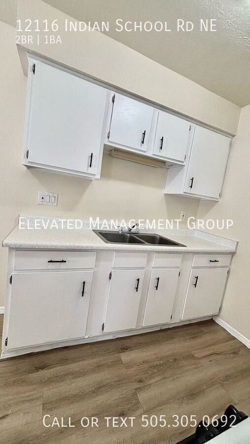 12116 Indian School Rd Ne - Photo 7 of 16