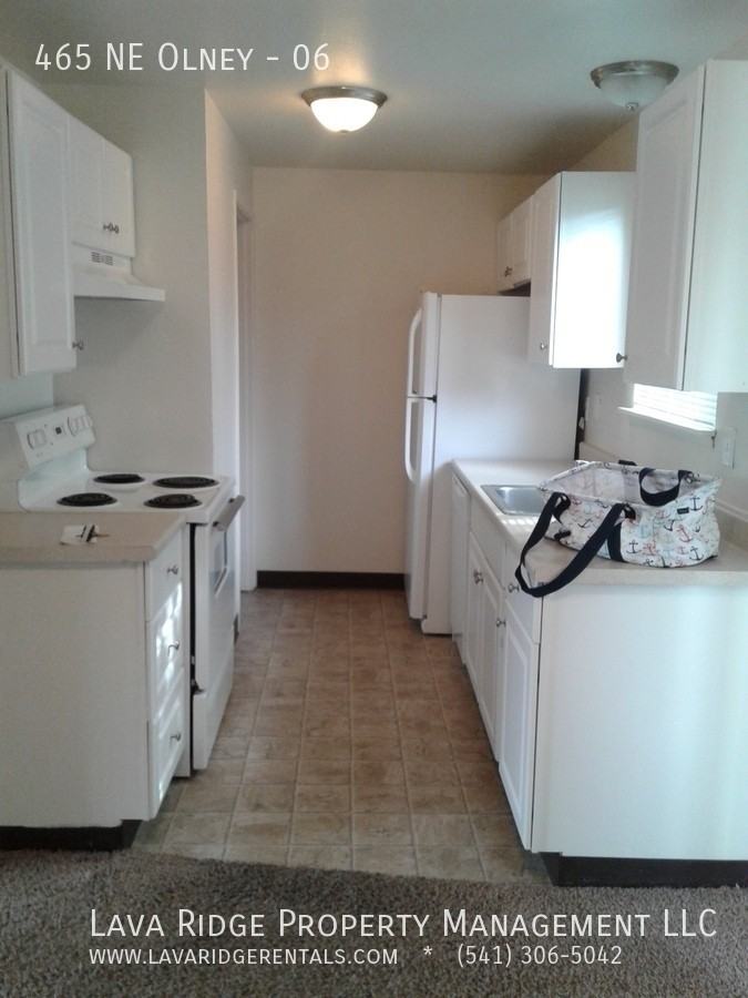 465 Ne Olney Ave #06 - Photo 7 of 7