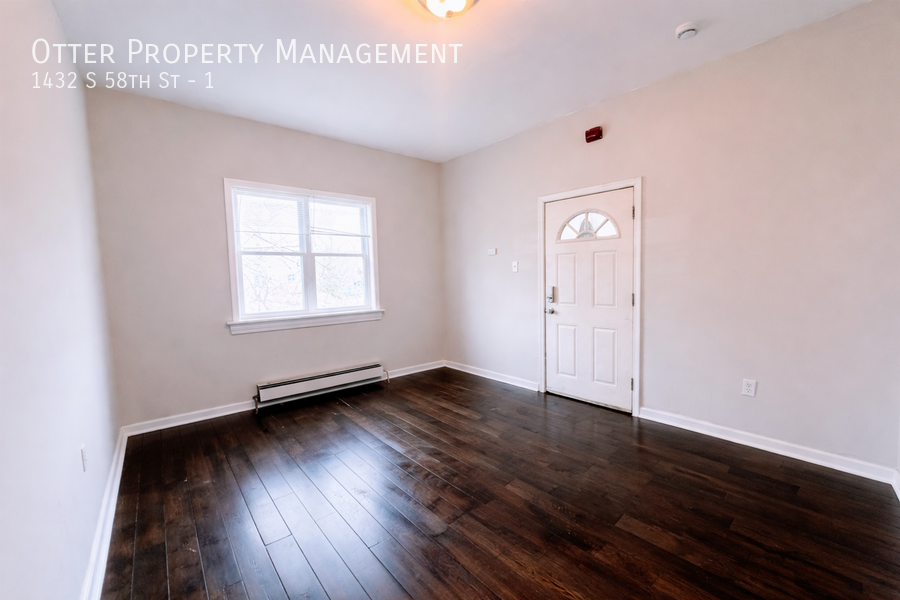 1432 S 58th St #1 - Photo 4 of 19