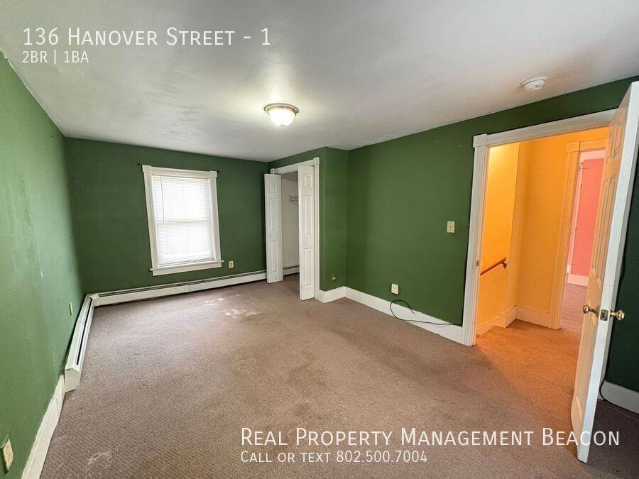 136 Hanover St #1 - Photo 5 of 13