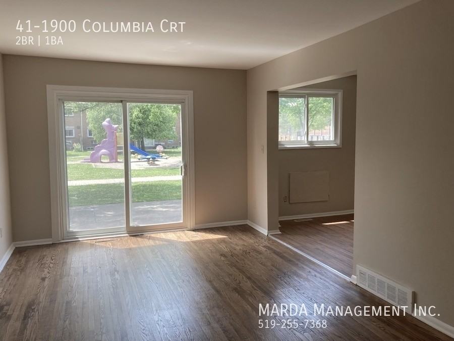 1900 41-1900 Columbia Crt - Photo 2 of 20