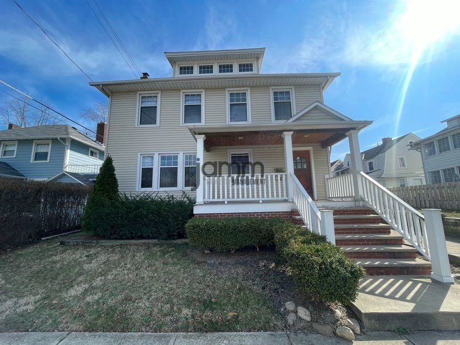 1143 Cranford Ave Lowr - Photo 2 of 11