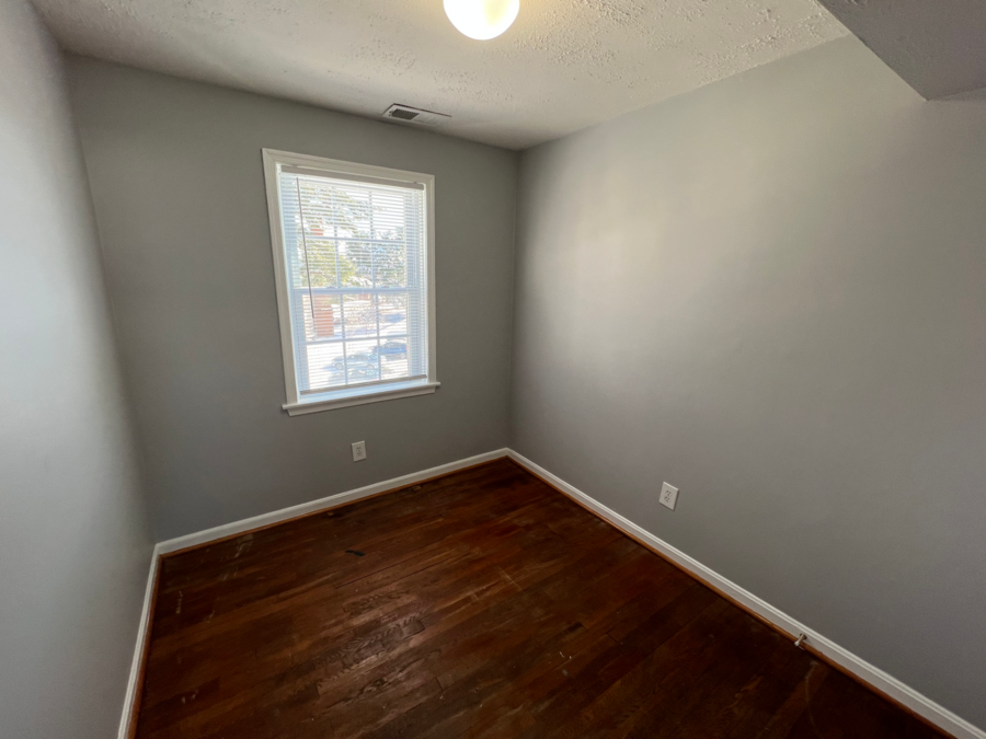 2008 Fort Davis St Se #302 - Photo 7 of 14