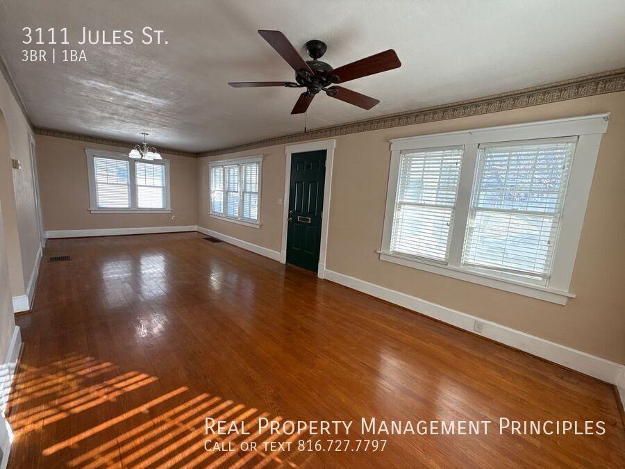 3111 Jules St - Photo 3 of 14