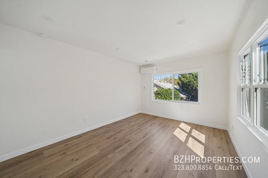 1027 N Gardner St - Photo 7 of 14