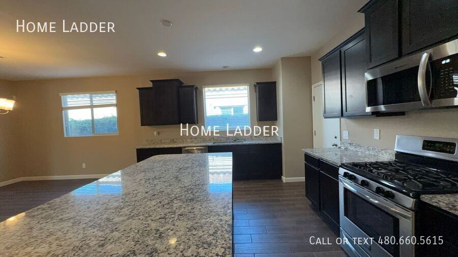 14844 N 171st Dr - Photo 3 of 23