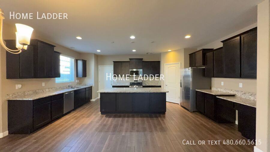 14844 N 171st Dr - Photo 5 of 23