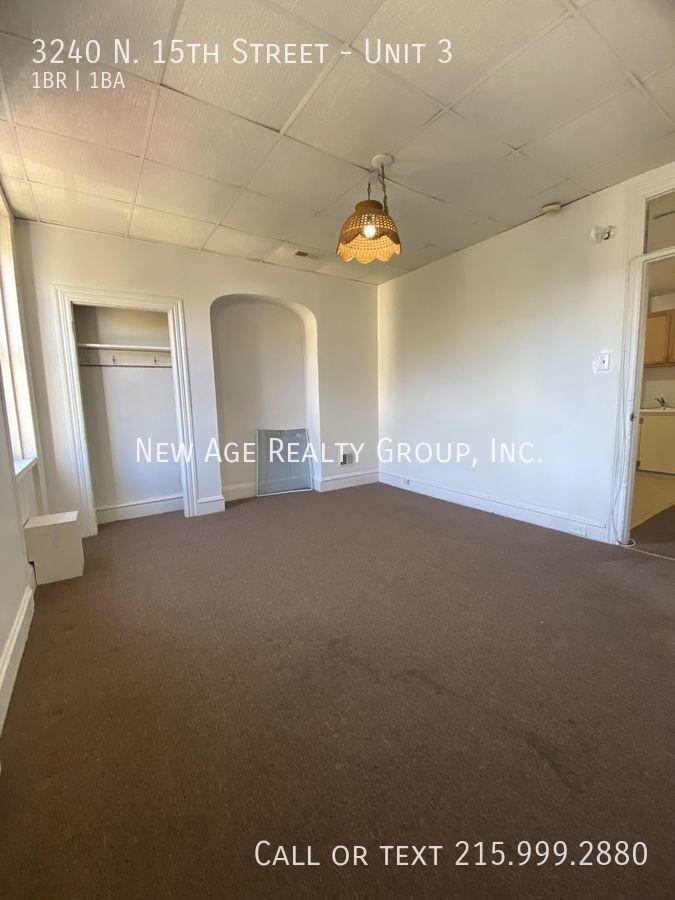 3240 N 15th St #3 - Photo 5 of 12