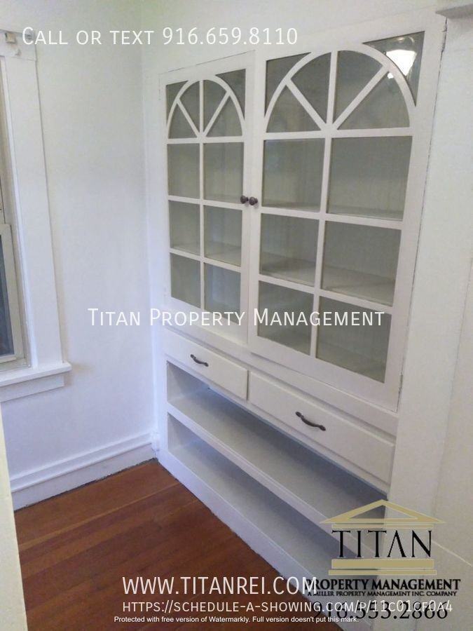 714 27th St #2 - Photo 3 of 12