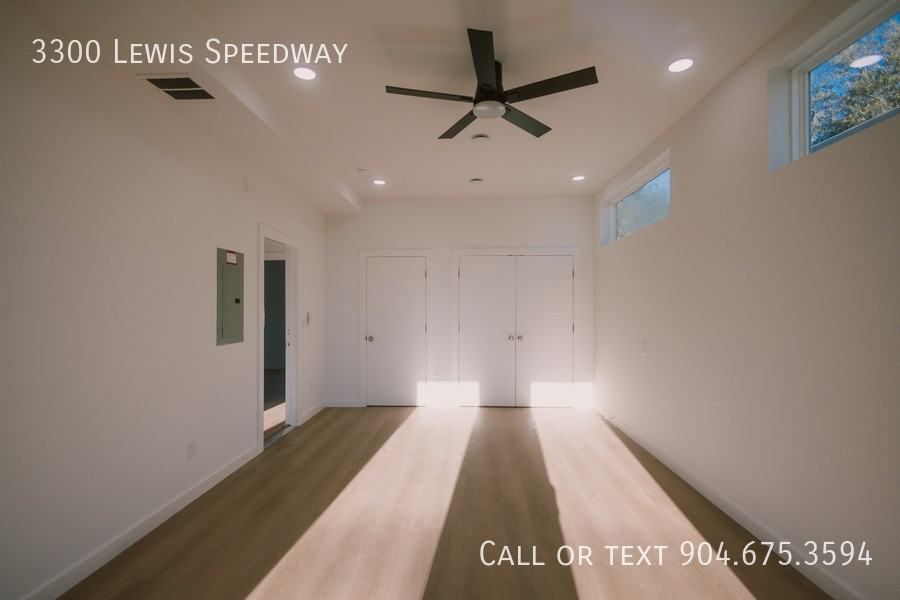 3300 Lewis Speedway - Photo 4 of 23