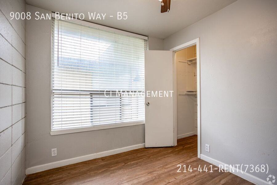 9008 San Benito Way #B5 - Photo 6 of 12