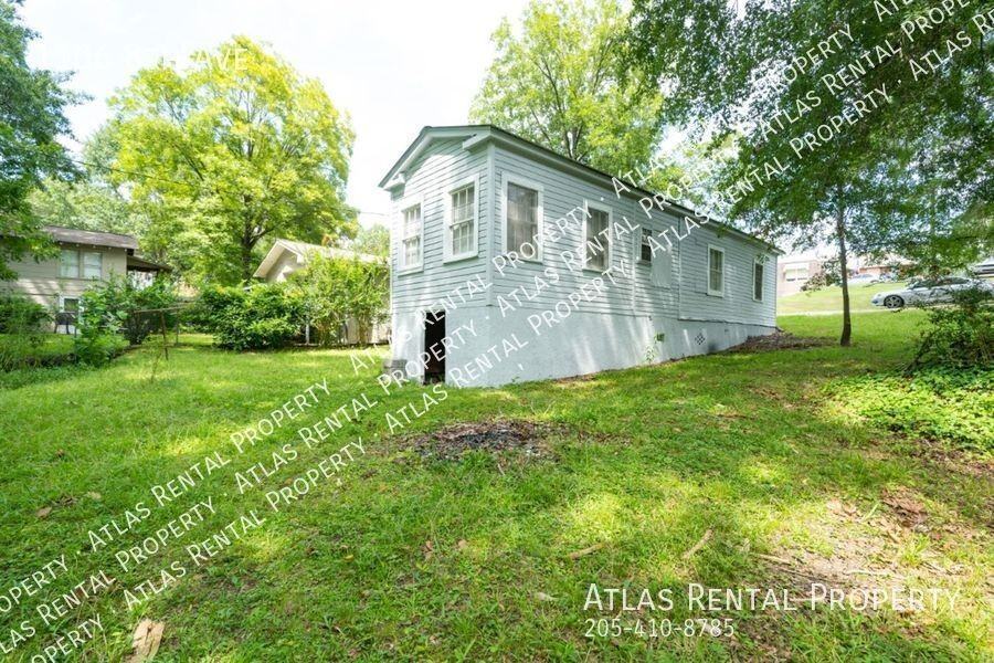 1106 8th Ave - Photo 4 of 26