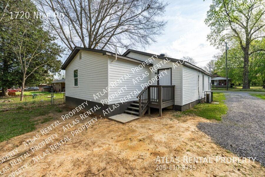 1720 Nile Rd - Photo 3 of 21