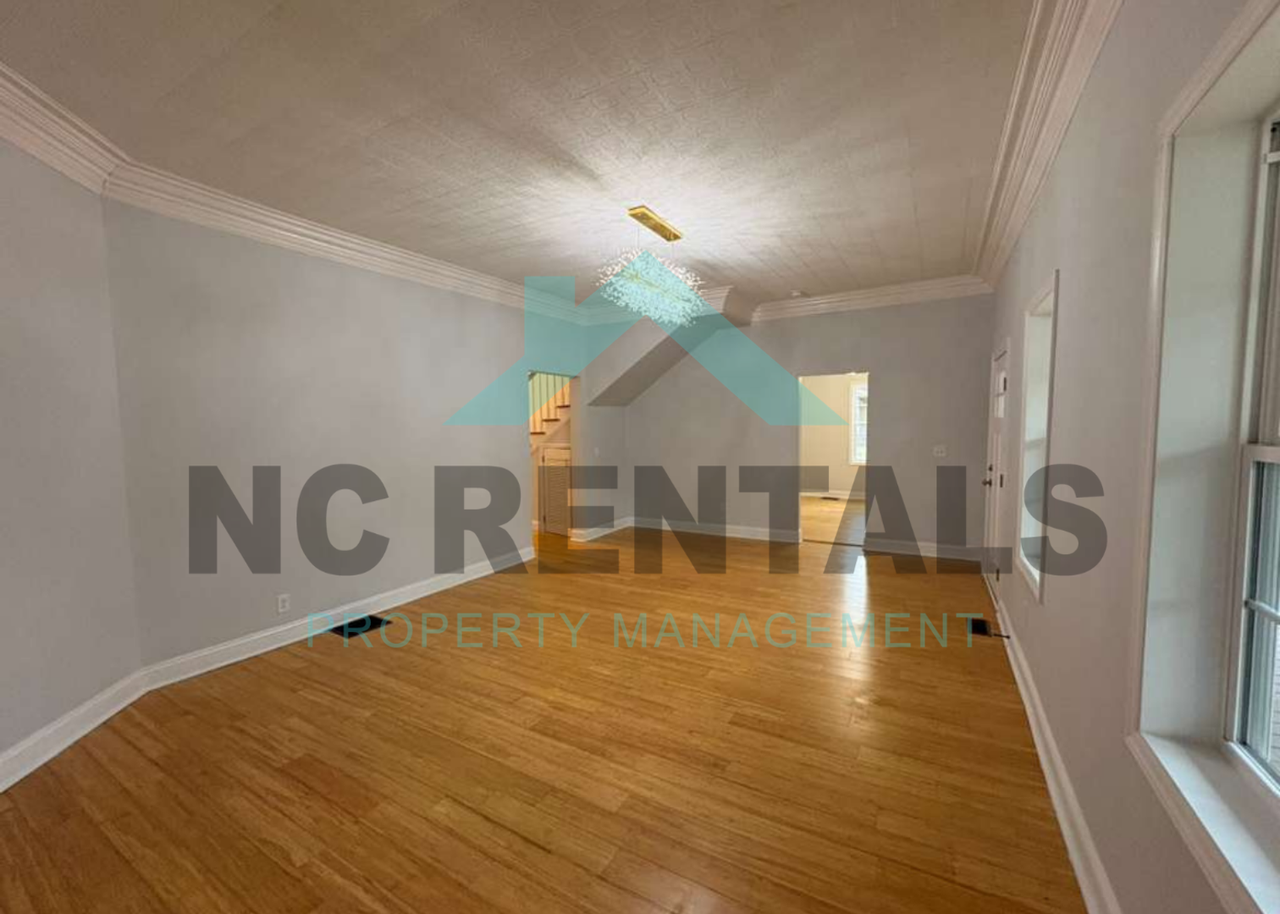 234 S Academy St - Photo 6 of 49