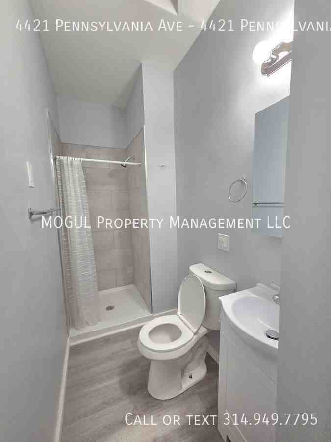 4421 Pennsylvania Ave - Photo 2 of 10