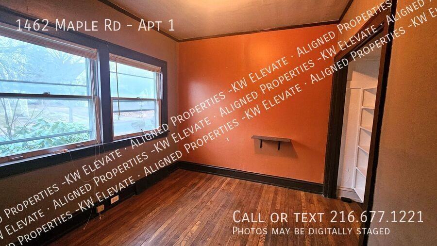 1462 Maple Rd #1 - Photo 4 of 13