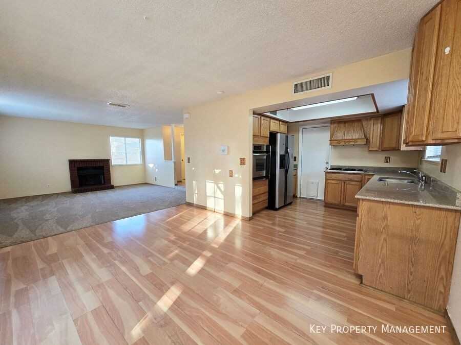 7275 Wichita Ct - Photo 3 of 28