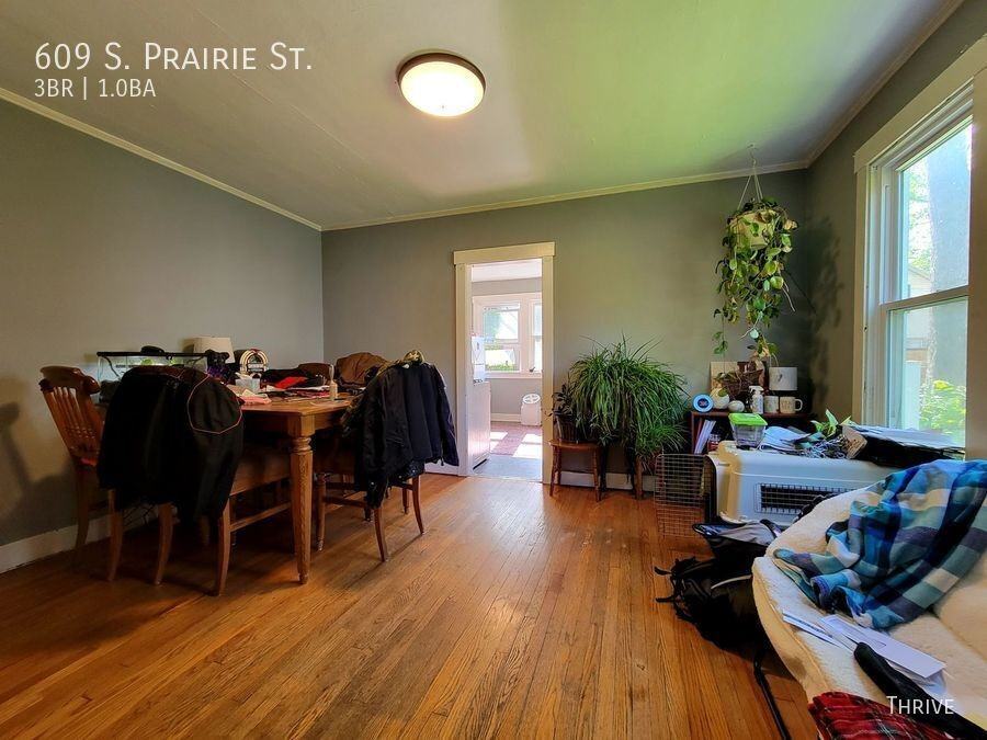 609 S Prairie St - Photo 5 of 13