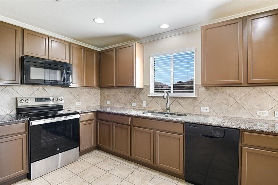 101 King Elder Ln - Photo 5 of 30