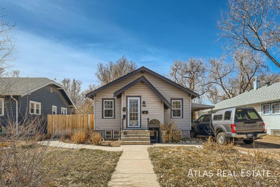 1811 14th Ave #2 - Photo 4 of 10