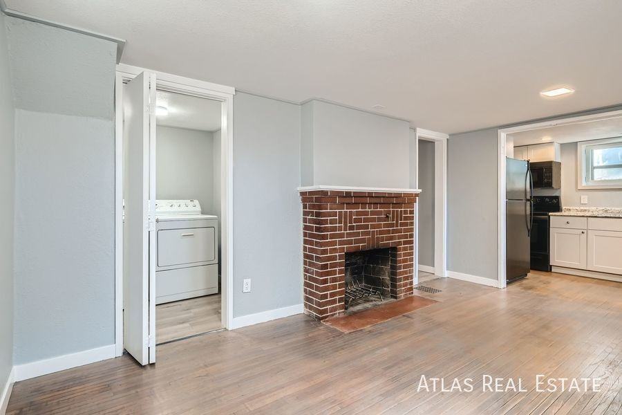 1811 14th Ave #2 - Photo 6 of 10