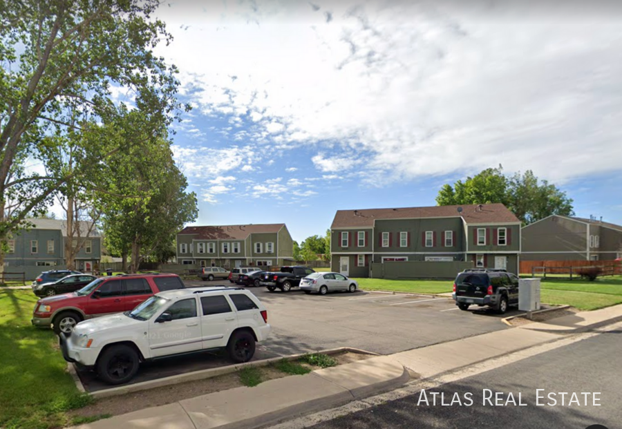 975 Sir Galahad Dr #A - Photo 3 of 6