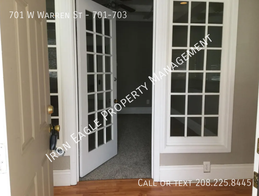 701 W Warren St #701-703 - Photo 6 of 9