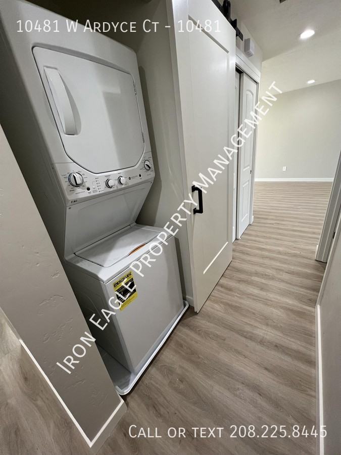 10481 W Ardyce Ct #10481 - Photo 4 of 15