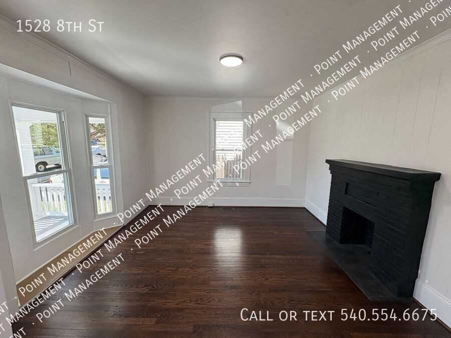 1528 8th St Se - Photo 3 of 19