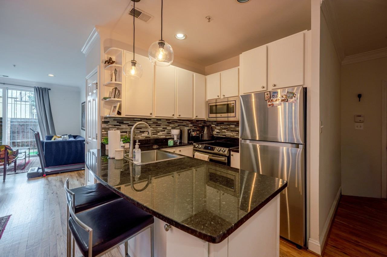 2801 Connecticut Ave Nw #16 - Photo 7 of 20