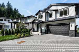 featured image of 8585 Forest Gate Dr #LOWER