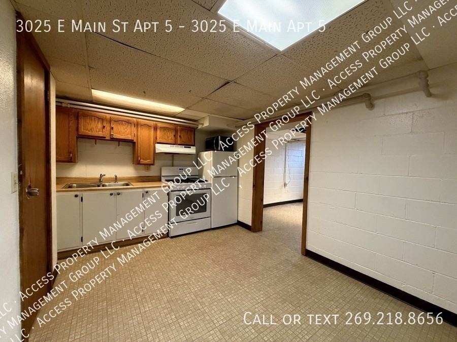 3025 E Main St Apt 5 - Photo 2 of 7