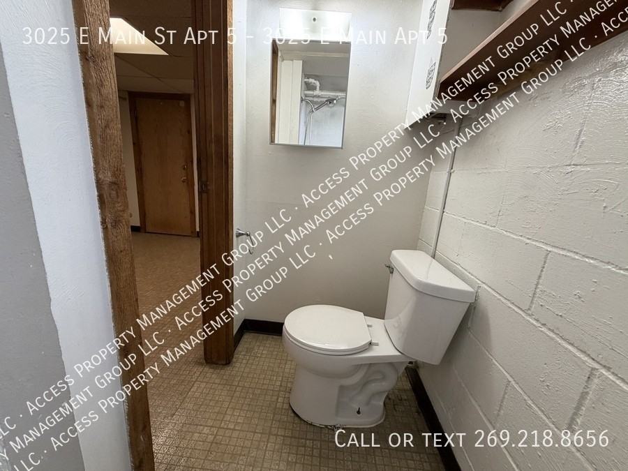 3025 E Main St Apt 5 - Photo 4 of 7