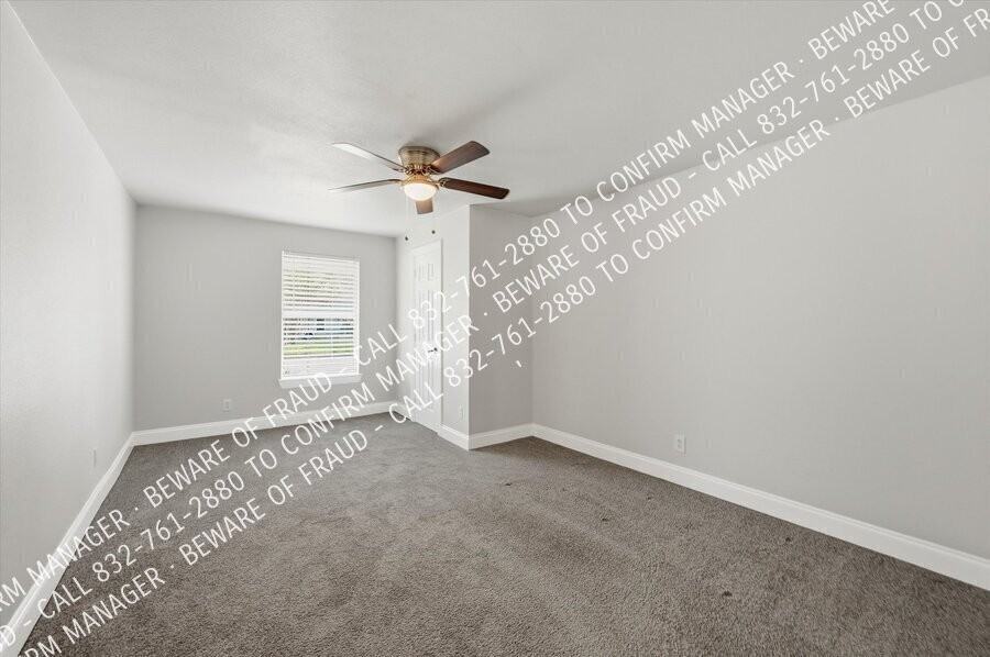 807 Wyatt St - Photo 5 of 23