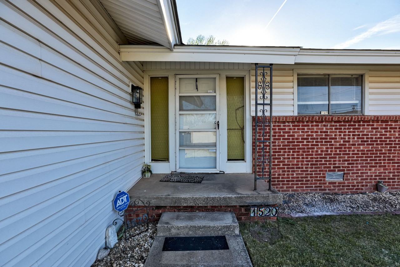 1520 Brookdale Dr #1 - Photo 2 of 28