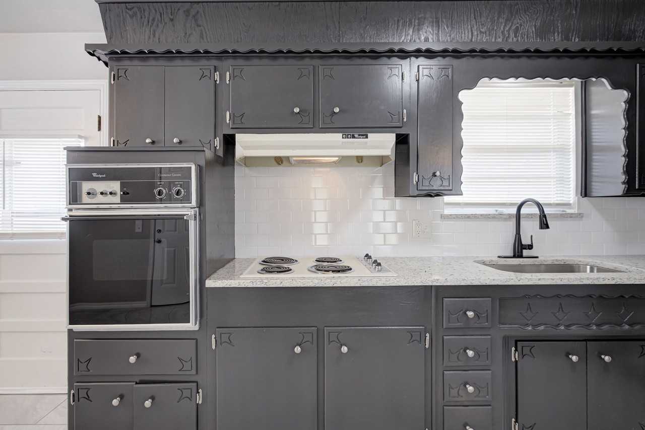 1520 Brookdale Dr #1 - Photo 5 of 28