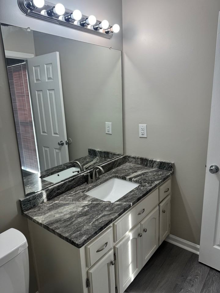 1130 Parkview Cir N #1 - Photo 7 of 11