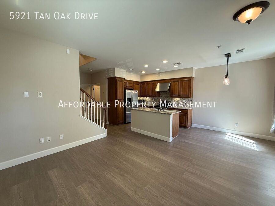 5921 Tan Oak Dr - Photo 3 of 25