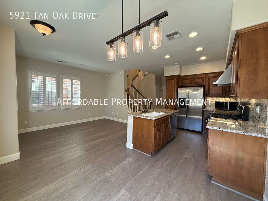 5921 Tan Oak Dr - Photo 5 of 25