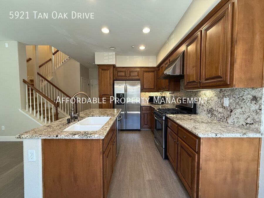 5921 Tan Oak Dr - Photo 6 of 25