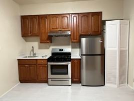 featured image of 841 Clay St #4